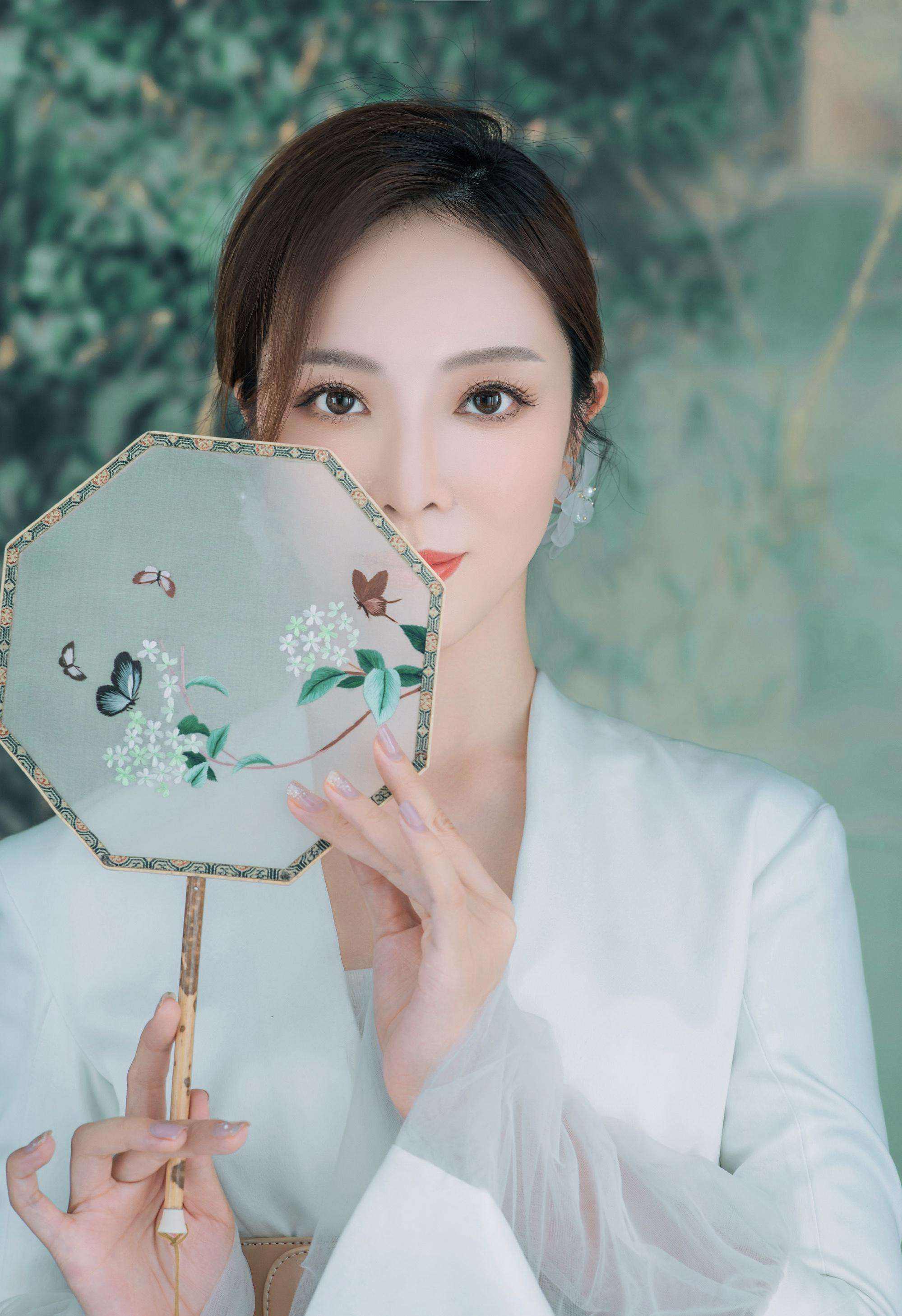 李思思