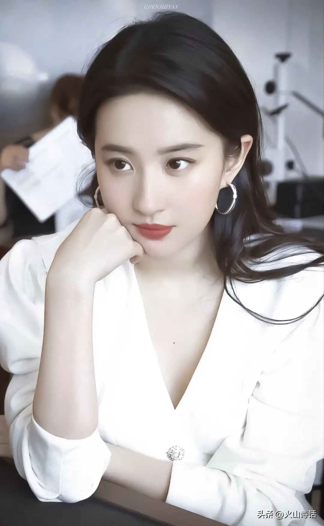 劉亦菲