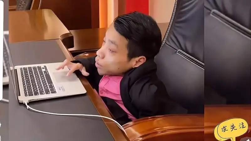 李創利