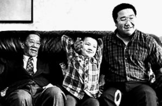 英達