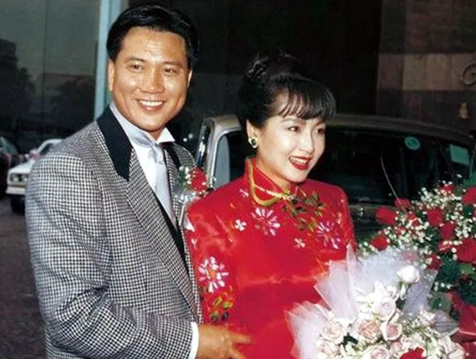 萬梓良