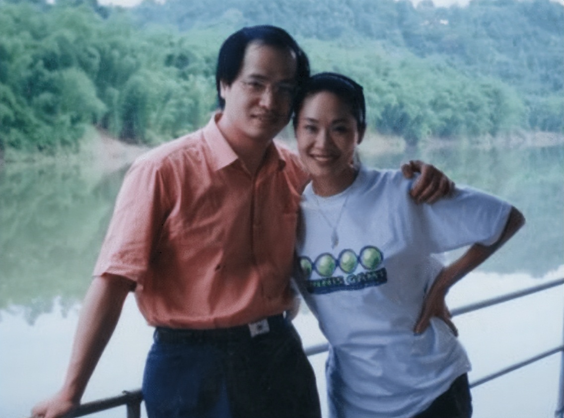 於文華