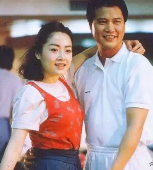 萬梓良
