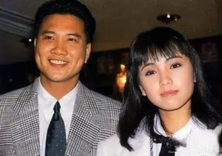 萬梓良
