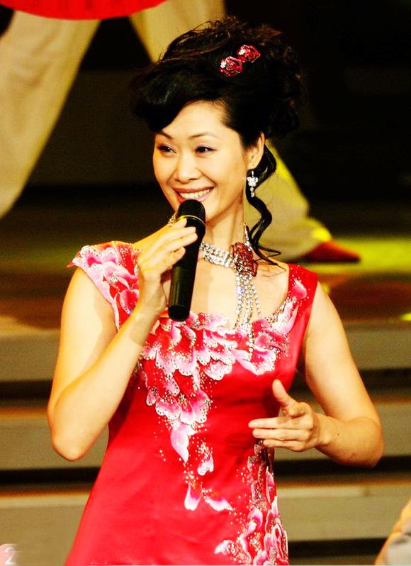 於文華