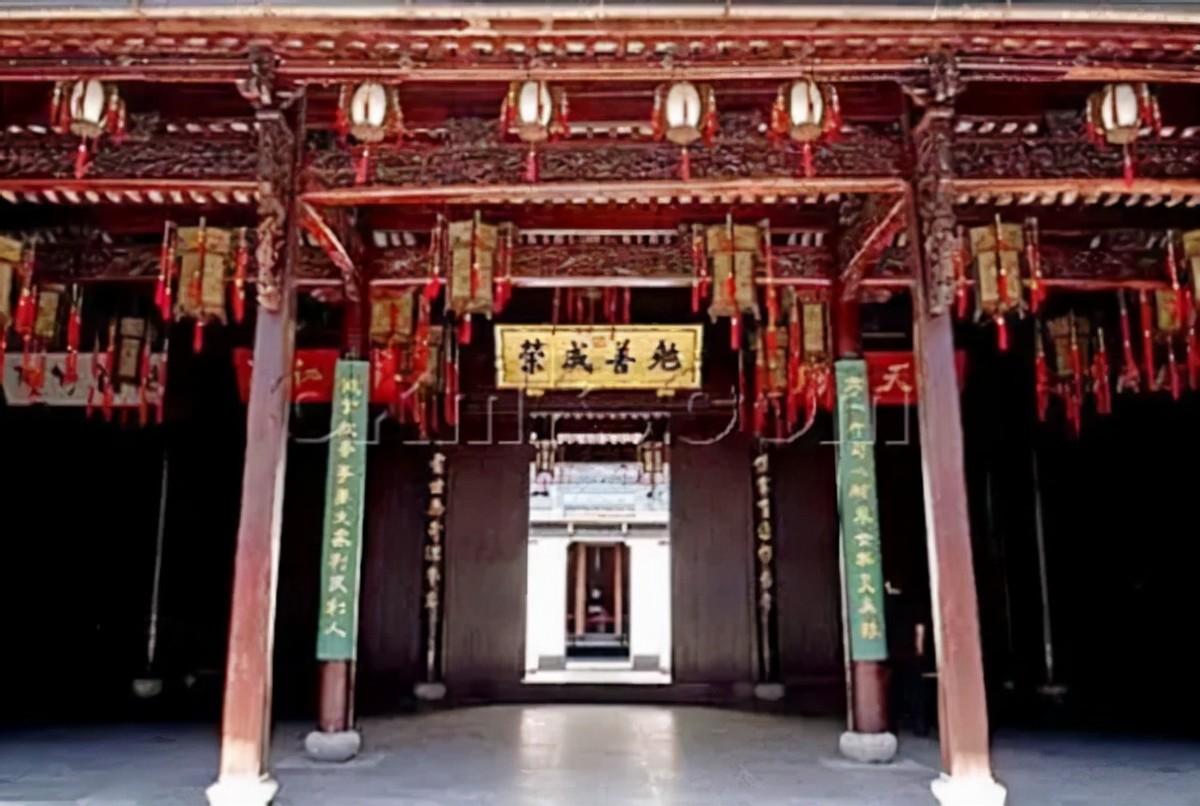 胡雪巖