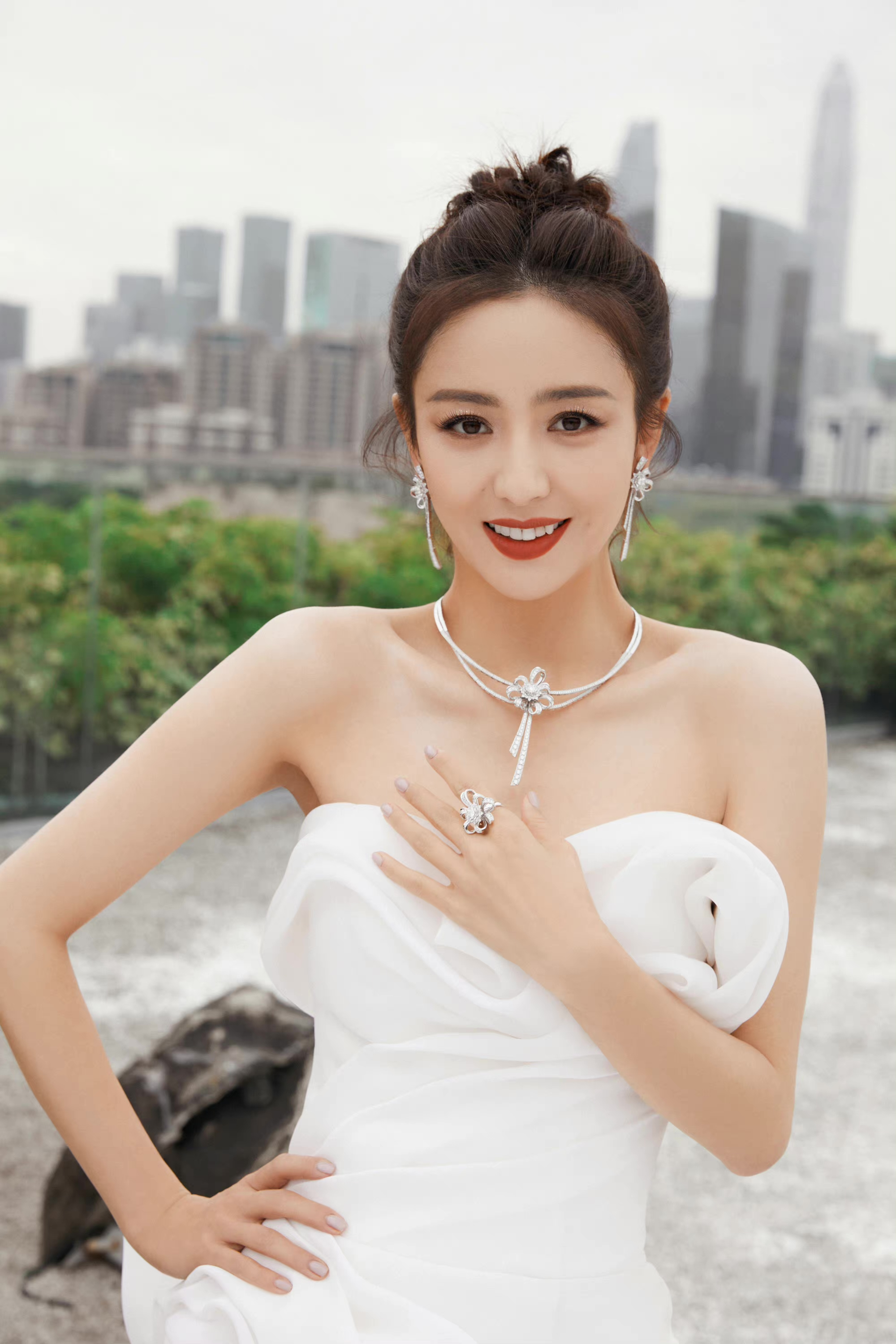 佟麗婭