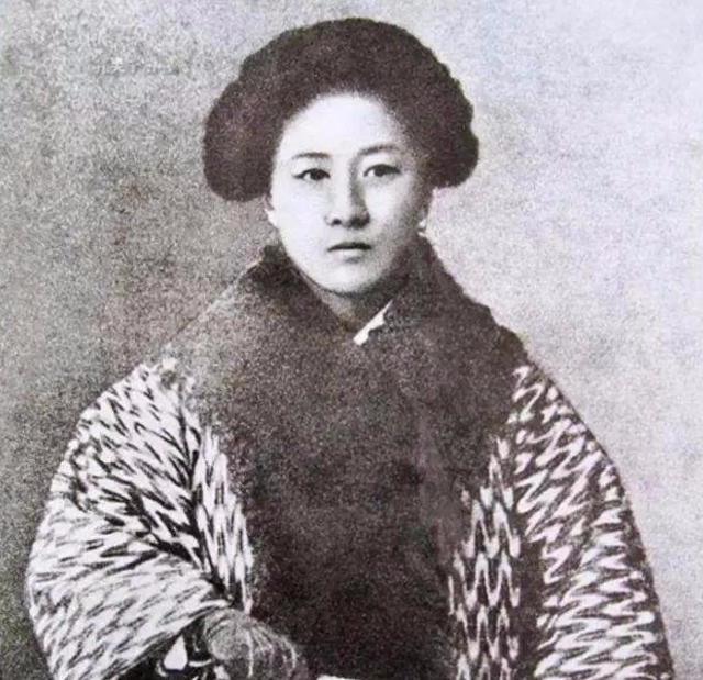 秋瑾