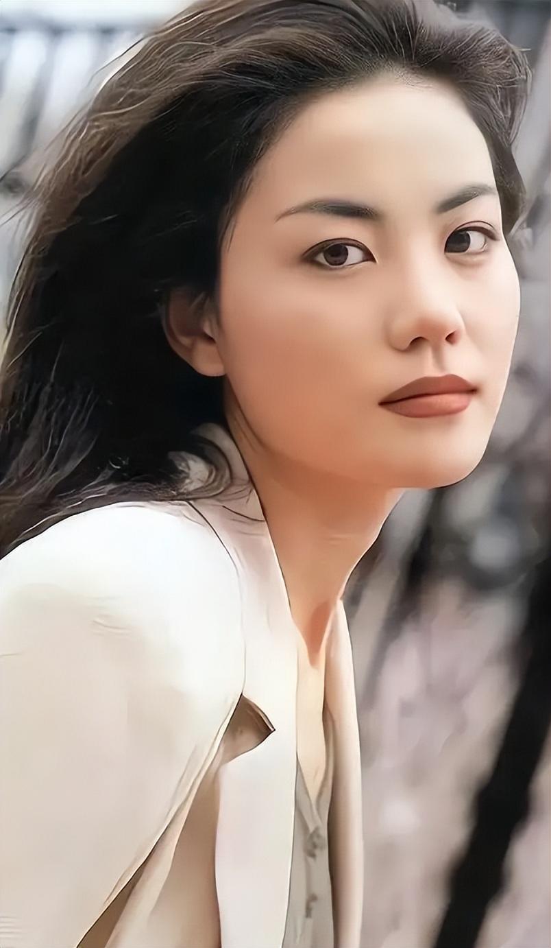 王菲