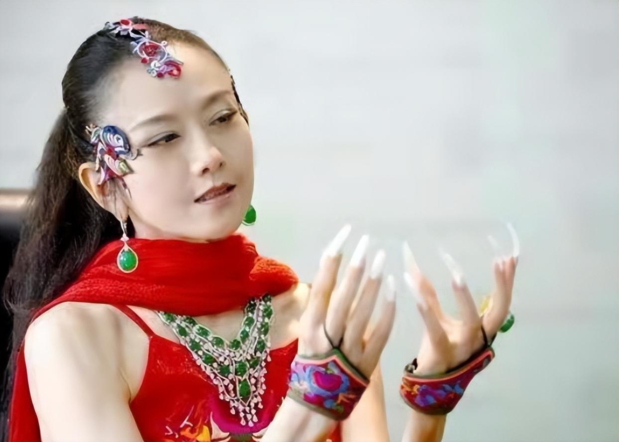 楊麗萍