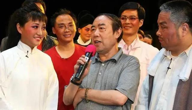 賈平凹