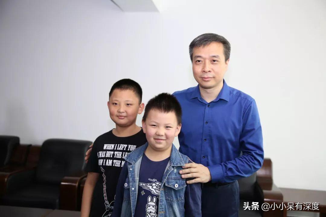 康震