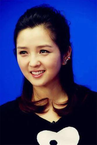 何潔
