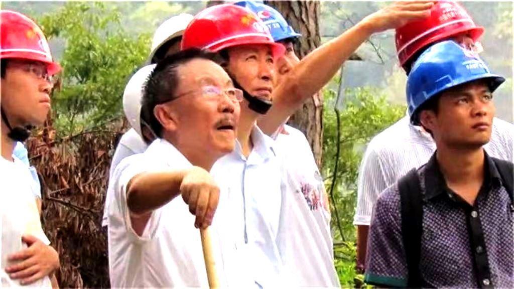南仁東