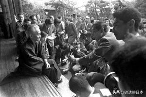 川端康成