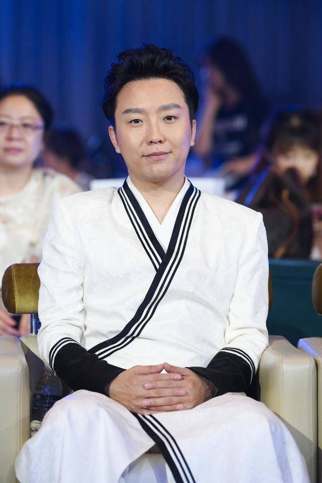 李玉剛