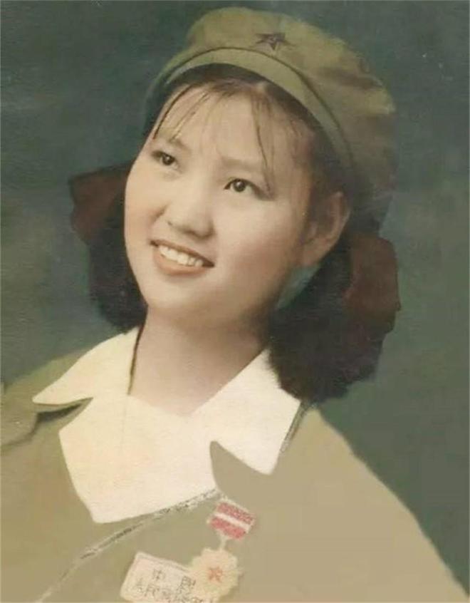 景寶玲