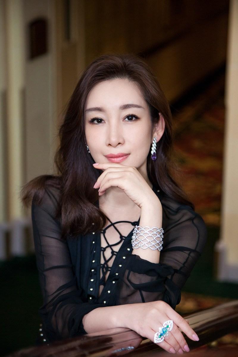 奏海璐