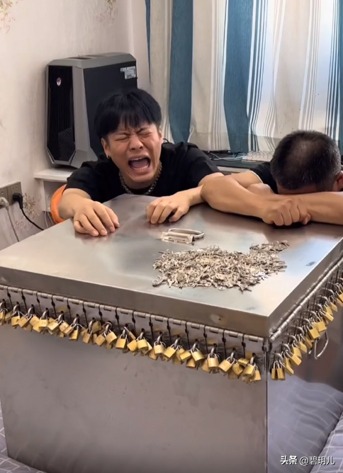 小楊哥
