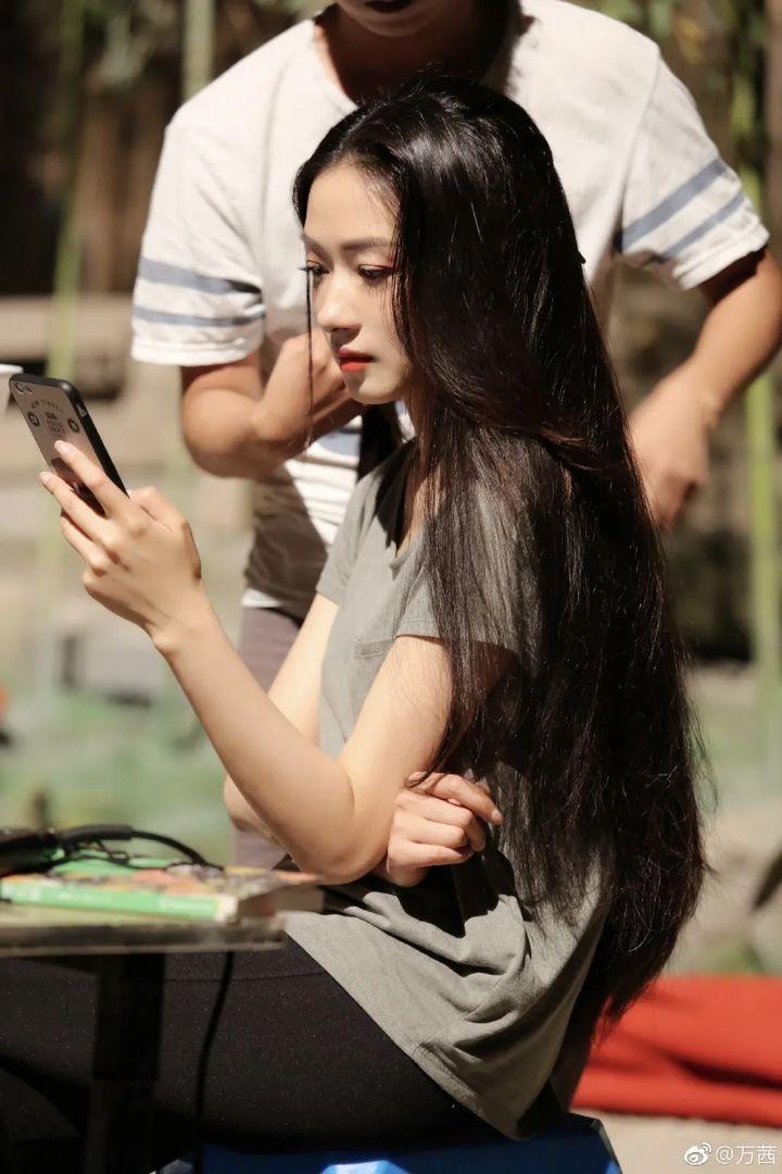 萬茜