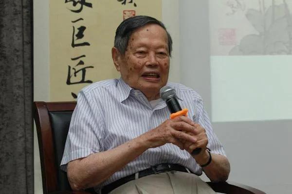 楊振寧