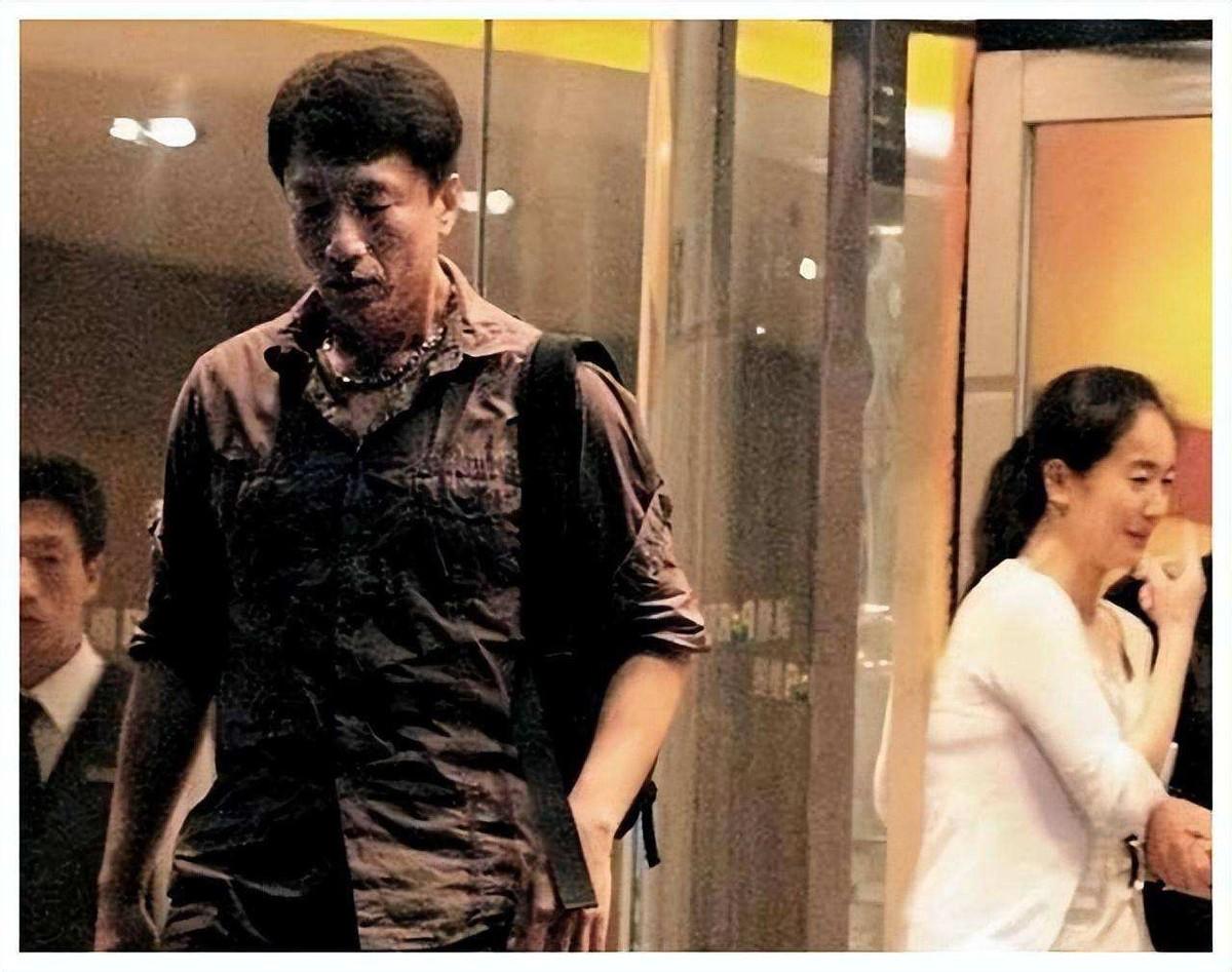 左小青