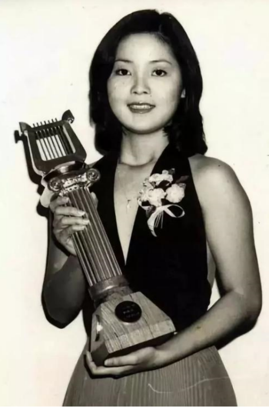 鄧麗君