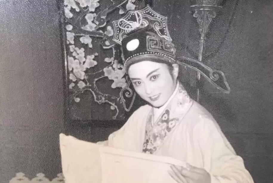 李玲玉