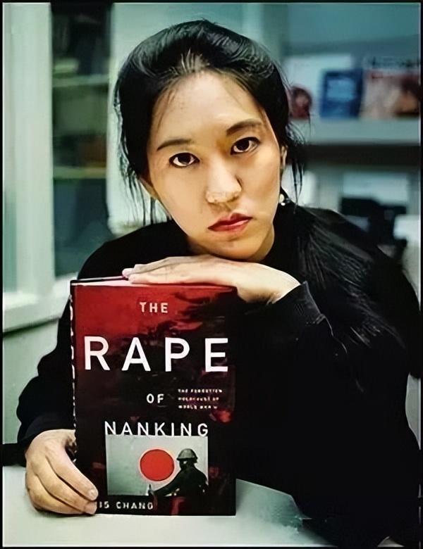 張純如