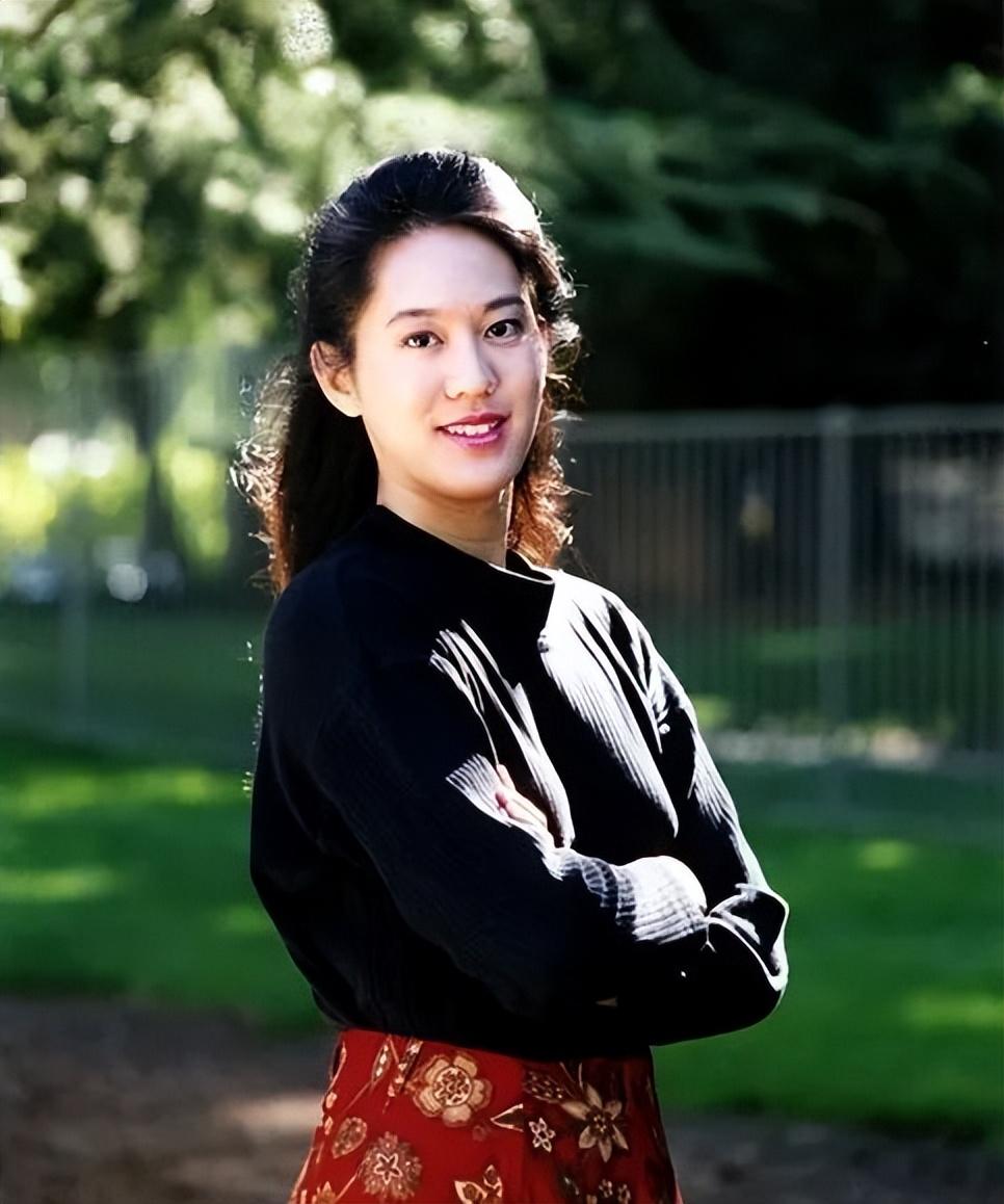 張純如