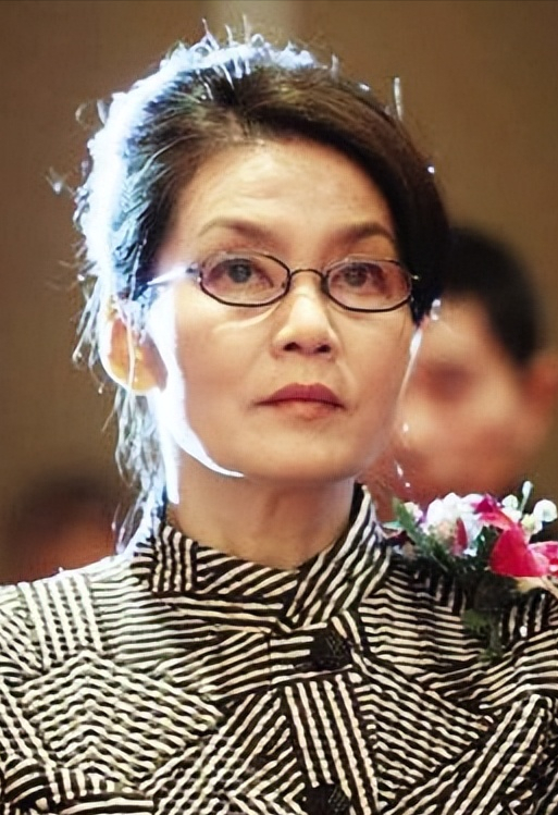 潘虹