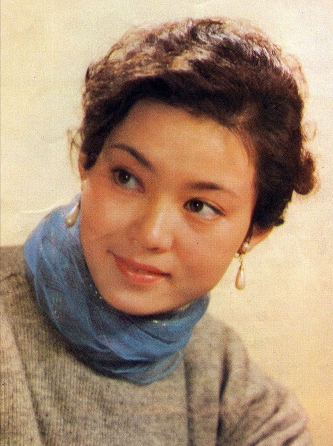 潘虹