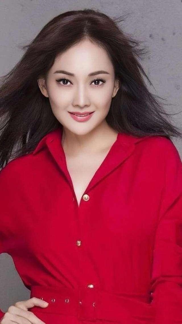牛莉