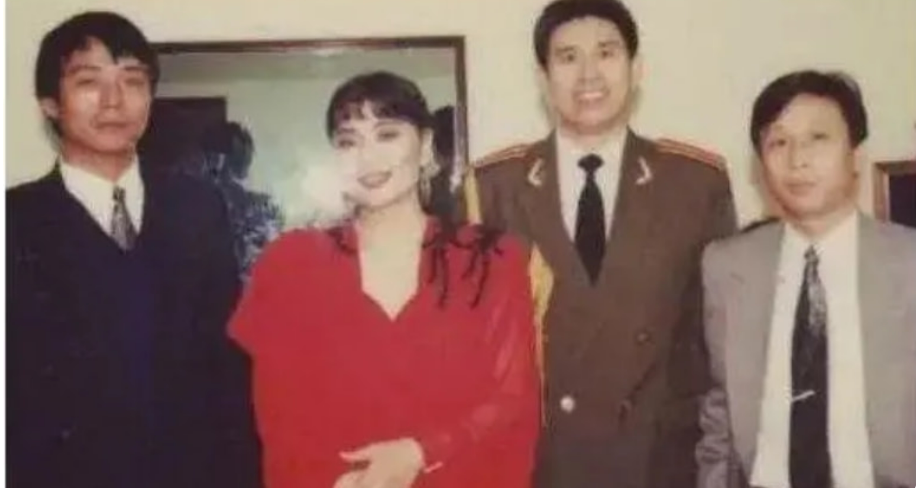 殷秀梅