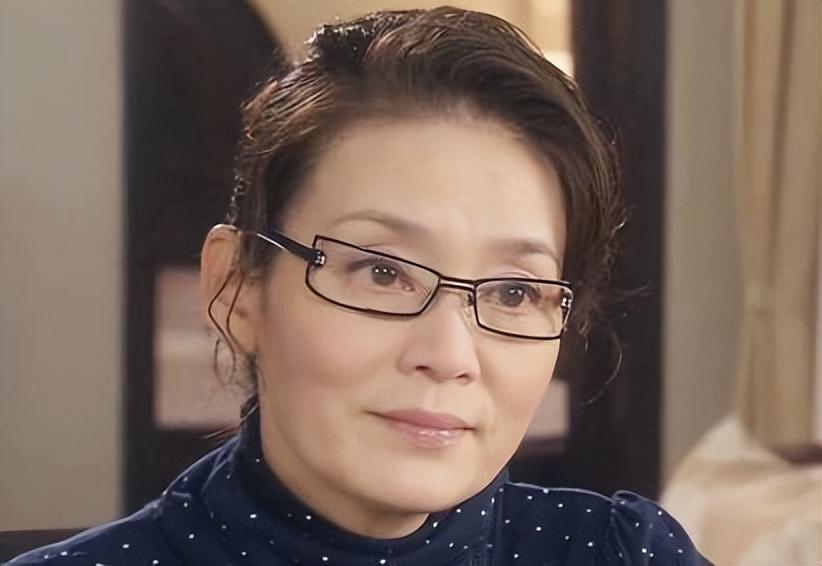 潘虹