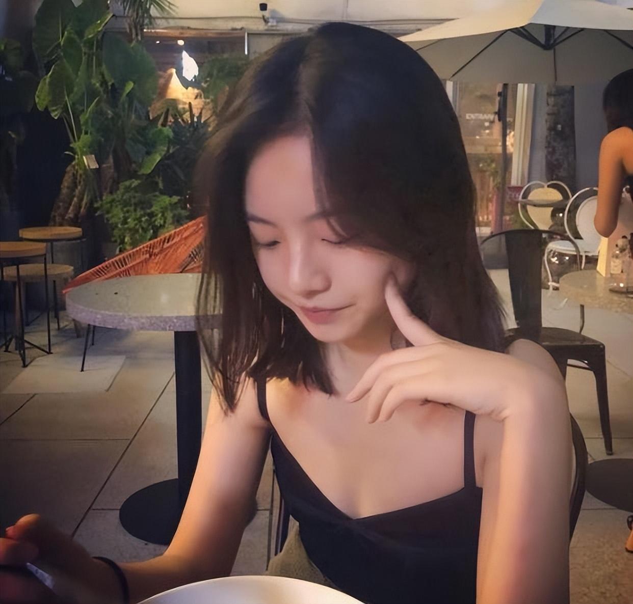 李庚希