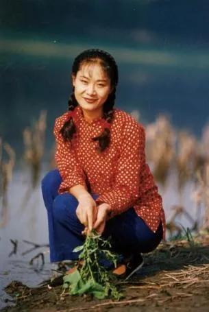於文華