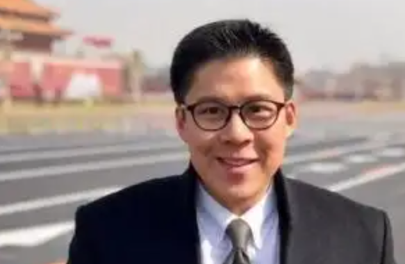 霍啟剛