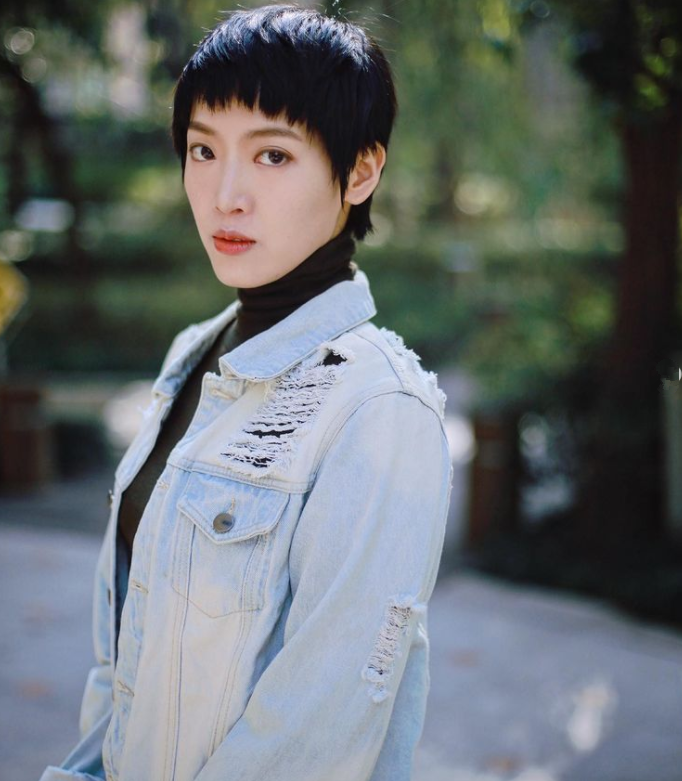 李立群