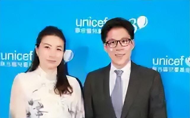 霍啟剛