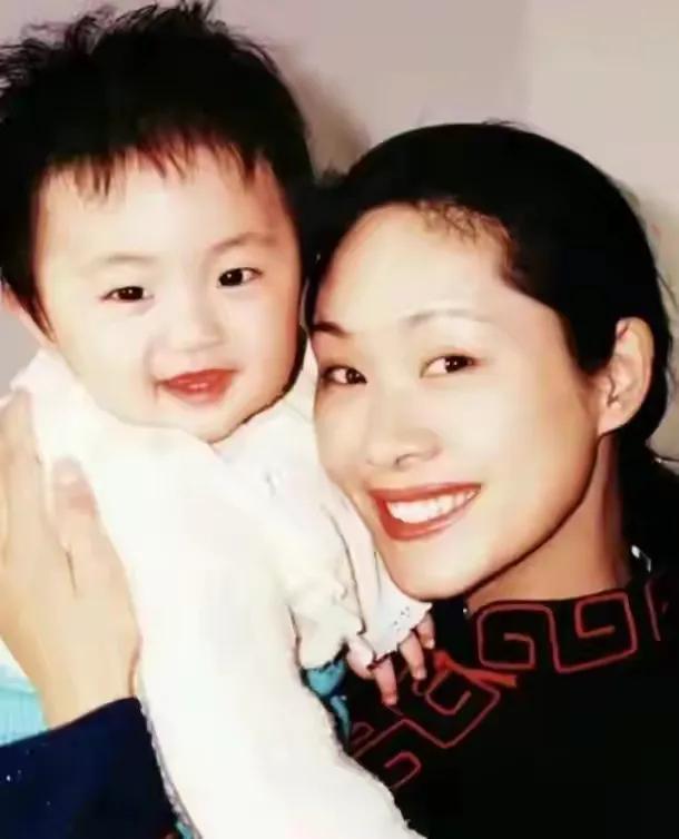 於文華