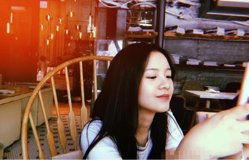 李庚希