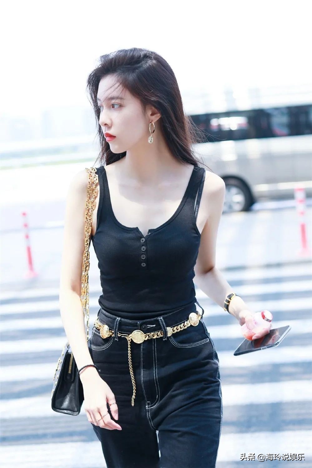 宋妍霏