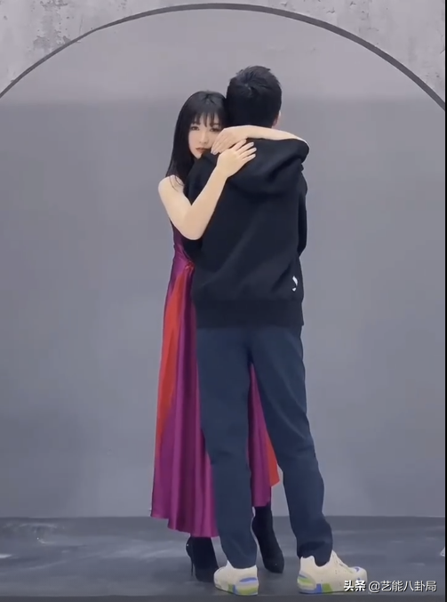 劉亦菲