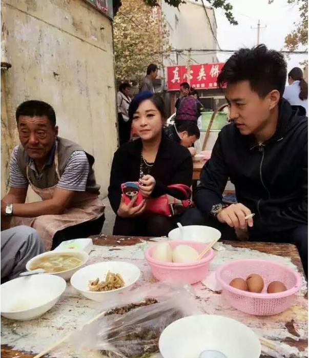 靳東