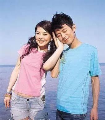 何炅