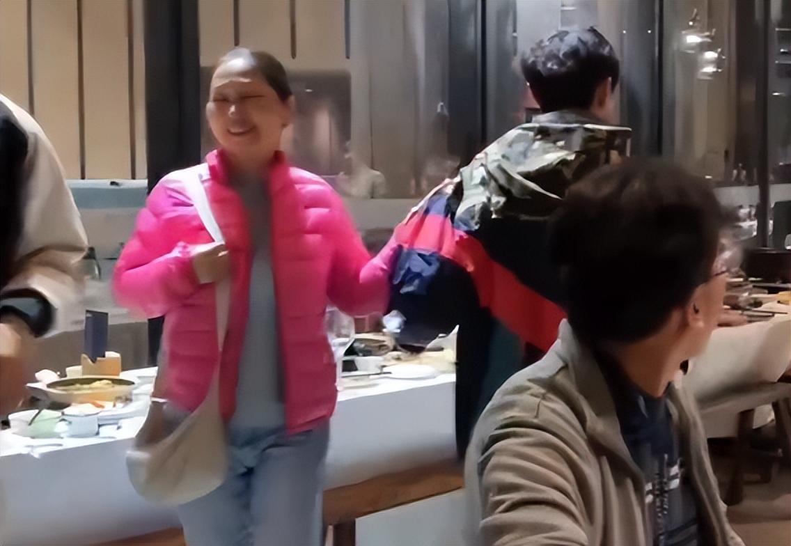 何炅