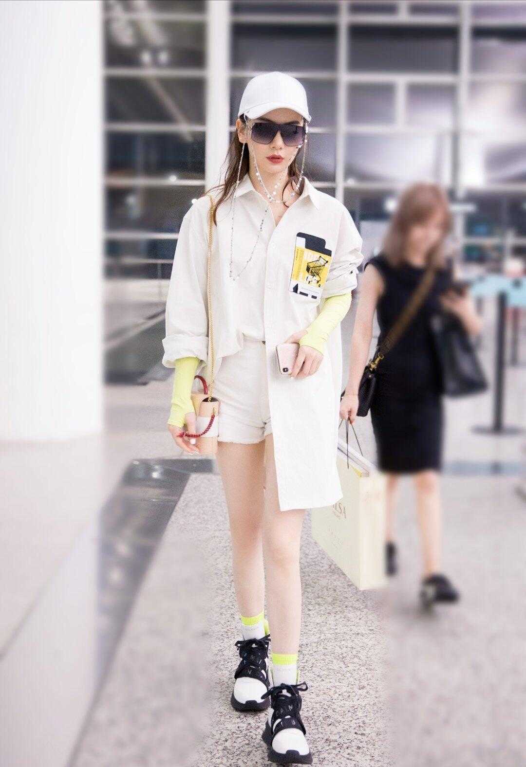 戚薇
