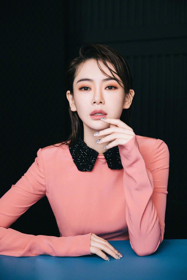 戚薇