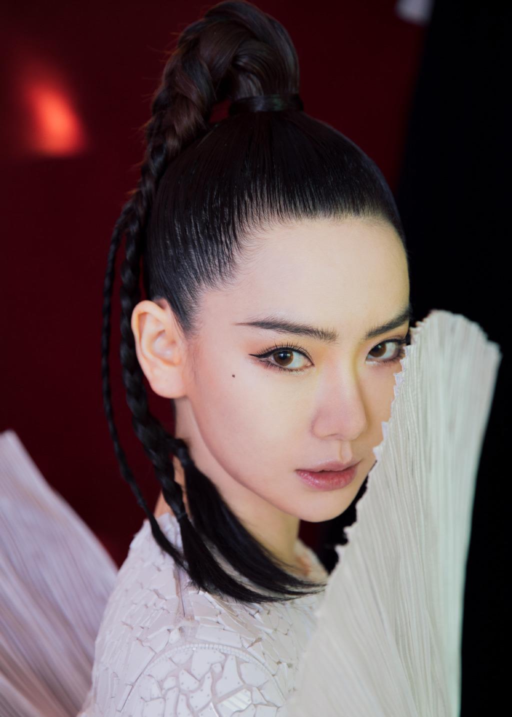 戚薇